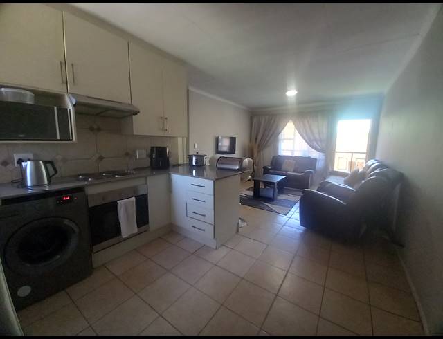 3 BEDROOM APARTMENT FOR SALE IN BOKSBURG CENTRAL